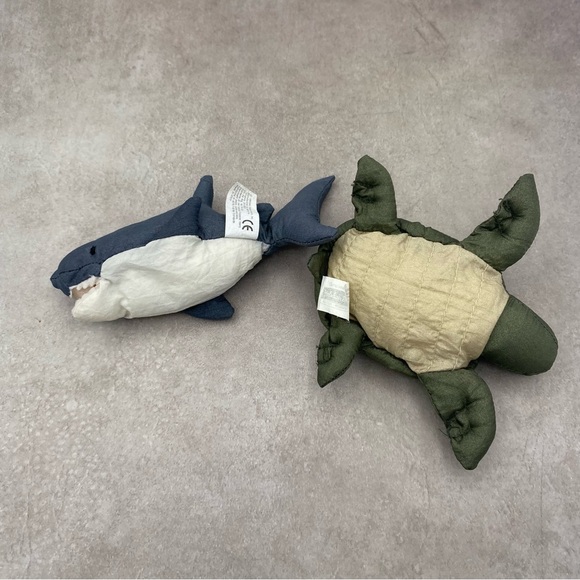 Holiday Inn Shark Turtle Plushies Nylon Vintage 1999 Promos Stuffed Toys Gifts - Picture 4 of 7